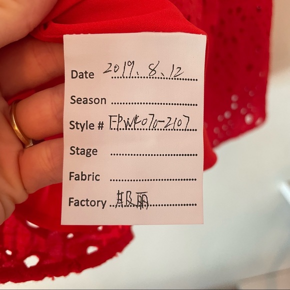 Fame & Partners - Eyelet Mini Dress w/ Balloon sleeves - Picture 6 of 6